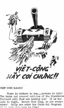 Dépliant de propagande américain exhortant le Viêt-Cong à faire défection en utlisant le programme Chiêu Hồi (un vaste programme de pacification mis en place par les Américains et le gouvernement du Sud Viêt Nam durant la guerre du même nom, programme qui conduira plus de 200 000 combattants vietcongs à déserter les rangs du Nord pour rejoindre la république du Viêt Nam entre 1963 et 1973).