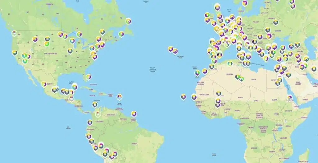 Capture carte Mapstr Histoire Itinérante (vue mondiale)