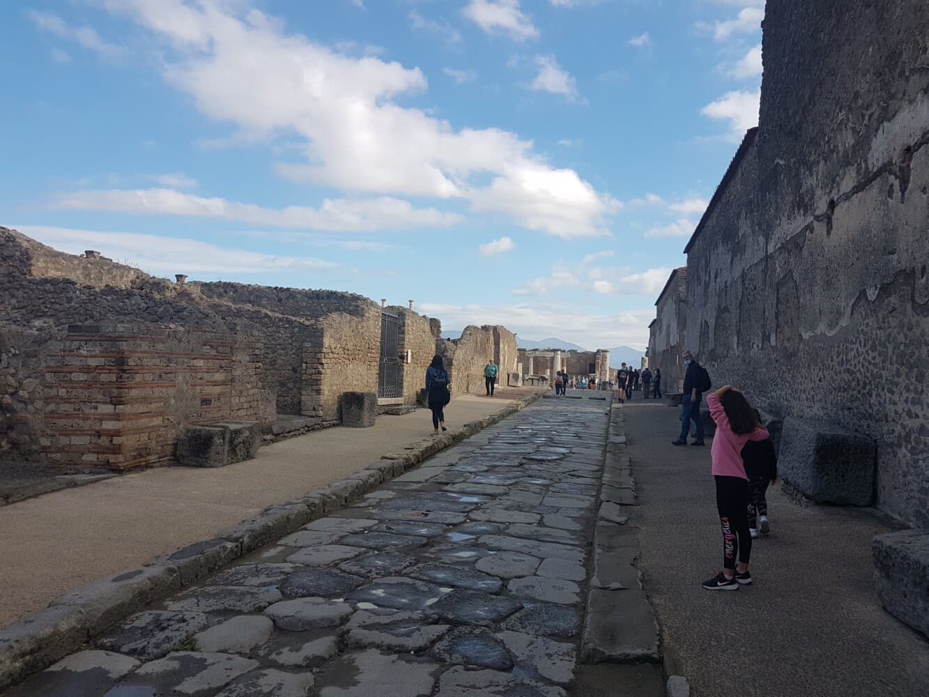 Entrée dans les ruines de Pompéi