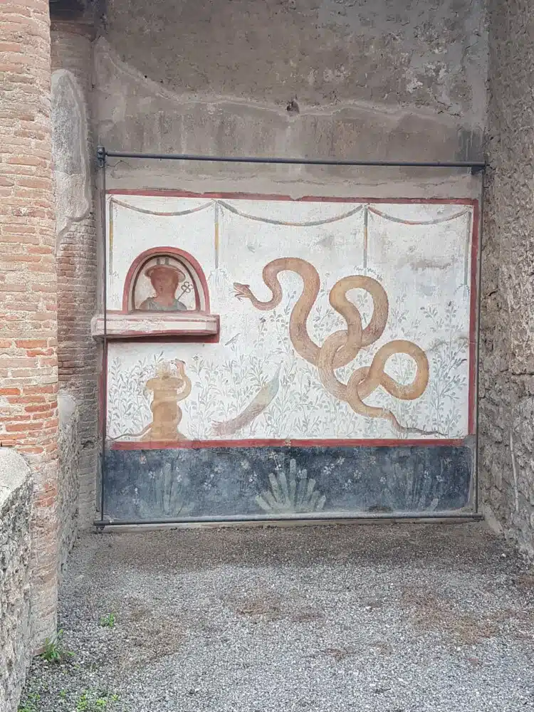 Fresque murale d'une riche villa de Pompéi