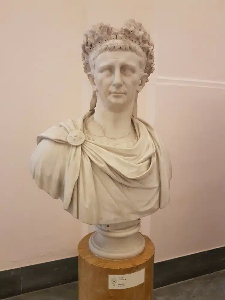 Buste de l'empereur Tibère (musée archéologique national de Naples)