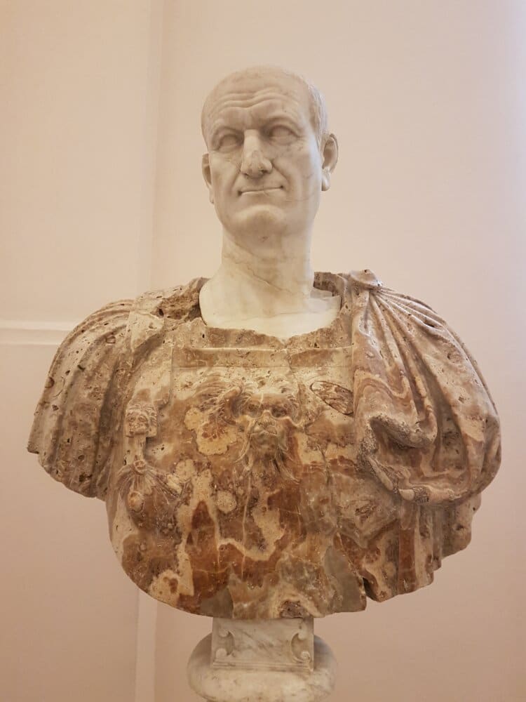 Buste de l'empereur Vespasien (musée archéologique national de Naples)