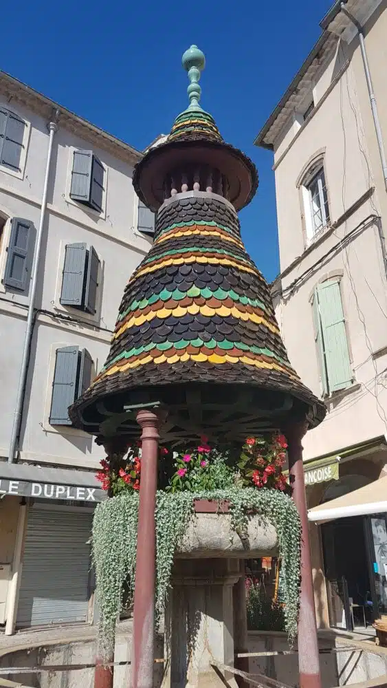 Fontaine dans le centre-ville d'Anduze